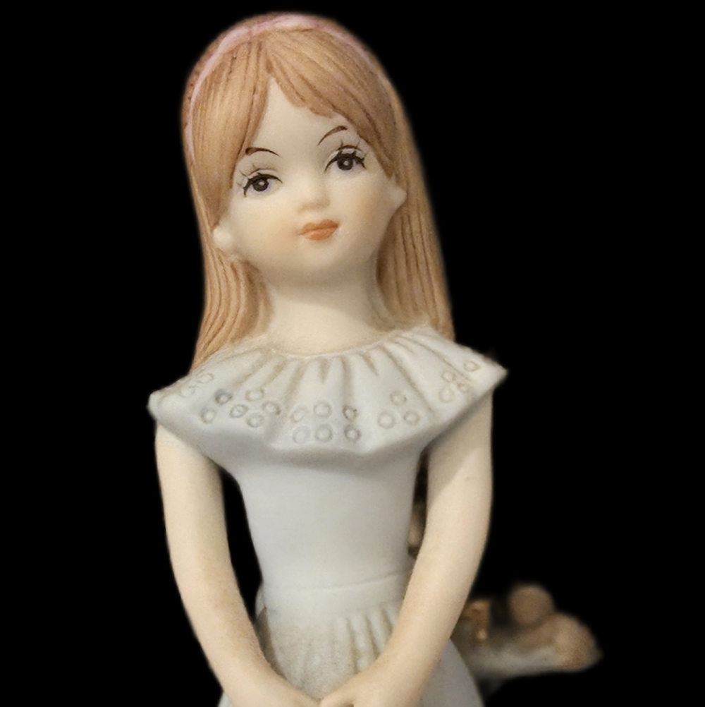 Growing Up Girlsby Enesco | 10